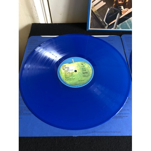 208 - The Beatles / 1967-1970 on Blue Vinyl. PCSPB 718