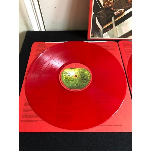 209 - The Beatles / 1967-1970 on Red Vinyl. PCSPR 717