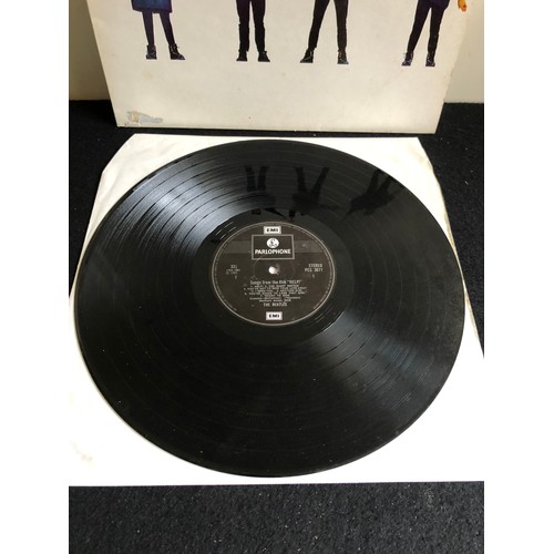 210 - The Beatles. Help. PCS 3071