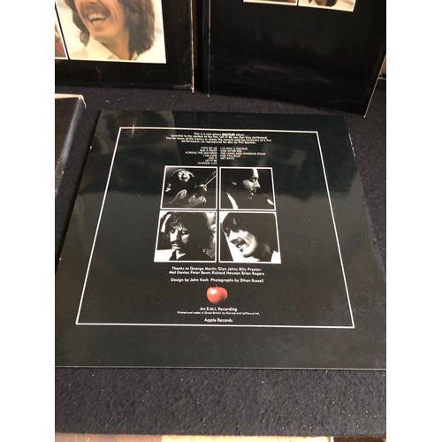 212 - The Beatles. Let it be. With booklet, Complete and Mint. PCS 7096