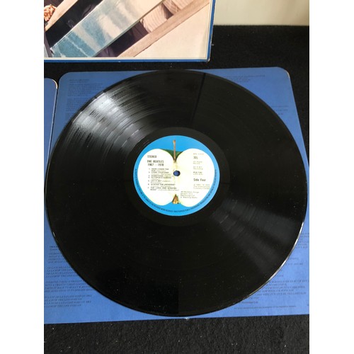 214 - The Beatles / 1967-1970 on Black Vinyl. PCSP 718