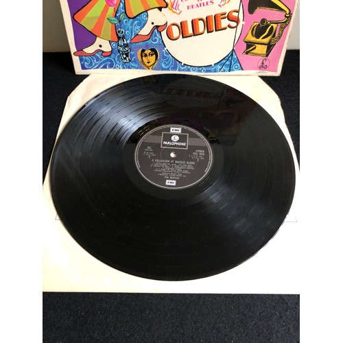 223 - The Beatles. A Collection of Beatles Oldies. PCS 7016