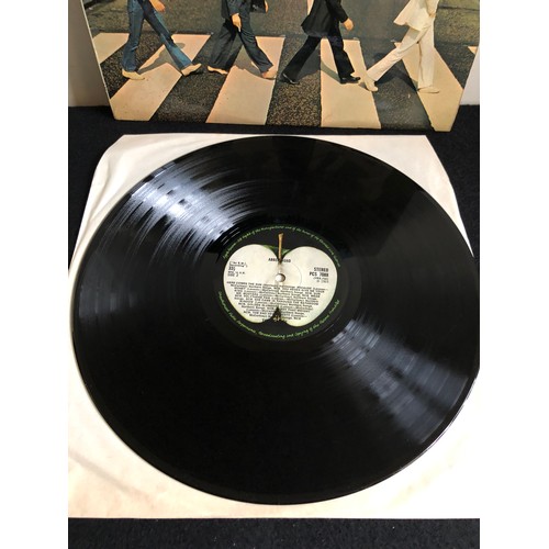 225 - The Beatles. Abbey Road. PCS 7088