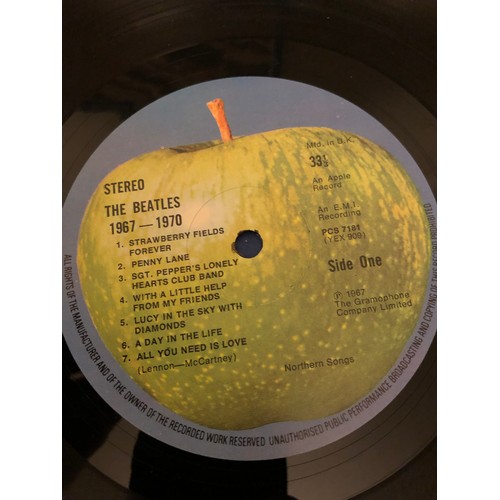 228 - The Beatles / 1967-1970 on Black Vinyl. PCSP 718