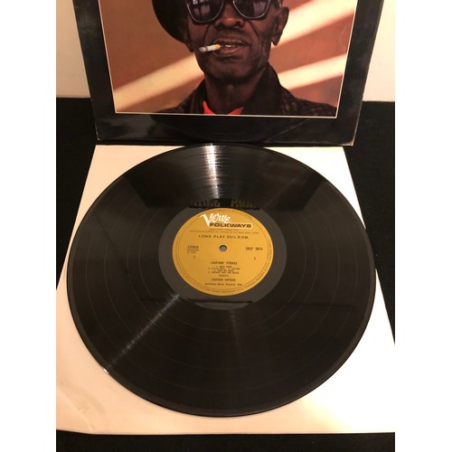 237 - Lightning Hopkins. Lightnin' Strikes SVLP 5014