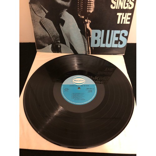 239 - Lightning Hopkins Sings the Blues. RM128