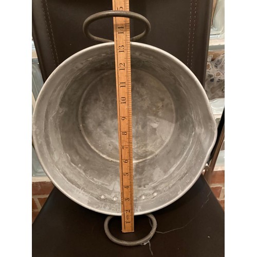 271 - Large Aluminium jam pan