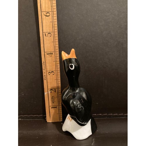 282 - Ceramic Blackbird Pie funnel