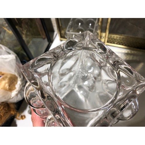 291 - Pair of bulls eye decorated clear glass vases