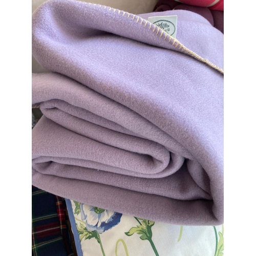 373 - Laura Ashley fleecy throw in lavender