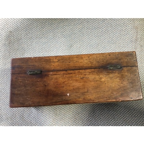 537 - Rosewood box with key.