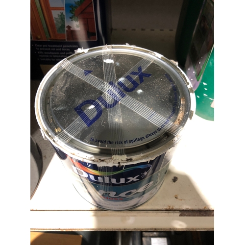 560 - 2.5 litres of Dulux Once pure brilliant white wood and metal paint. Opened but not used