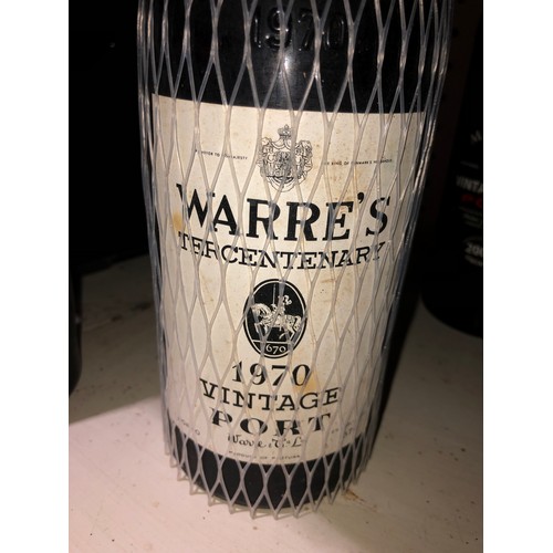 638 - 1 bottle of 1970 Warre's Tercentenary Vintage Port, Portugal. Stored in a temperature and humidity c... 