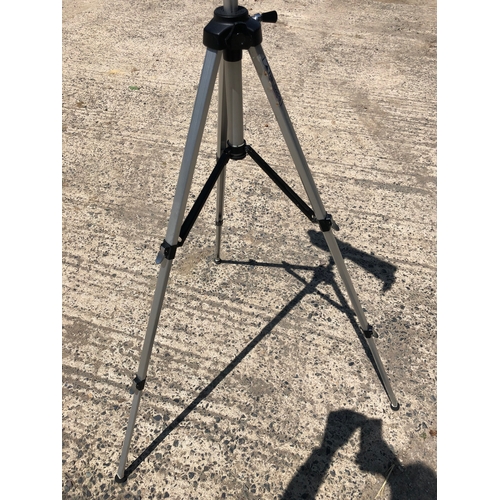 661 - Luyi 20-120x75 spotting scope on a Heiwa HS-524 adjustable tripod