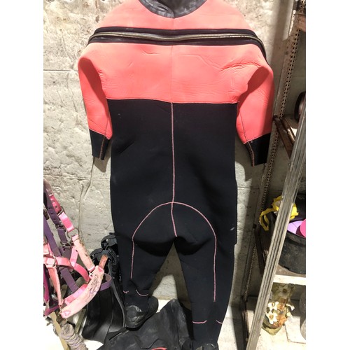 675 - Otter Dry suit ladies. Needs a new neck seal.