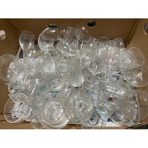 763 - Collection of cut glasses