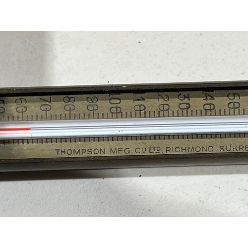 777 - Old brass thermometer in Fahrenheit.