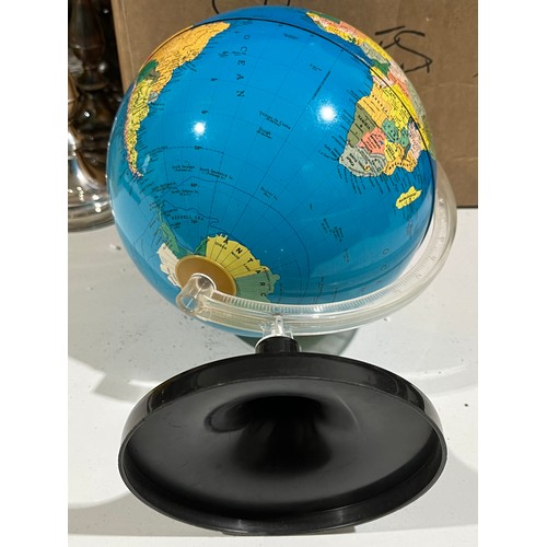 789 - Globe by House Martin Italy 1:64,000,000