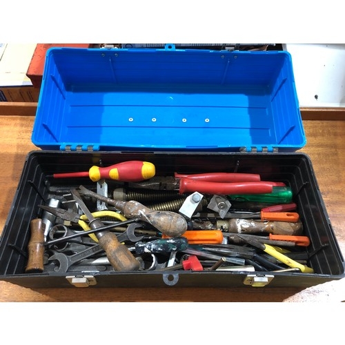 817 - Tool box full of tools