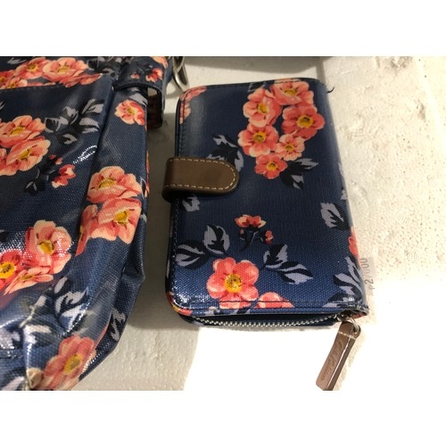 860 - Kath Kidston Bag and matching purse