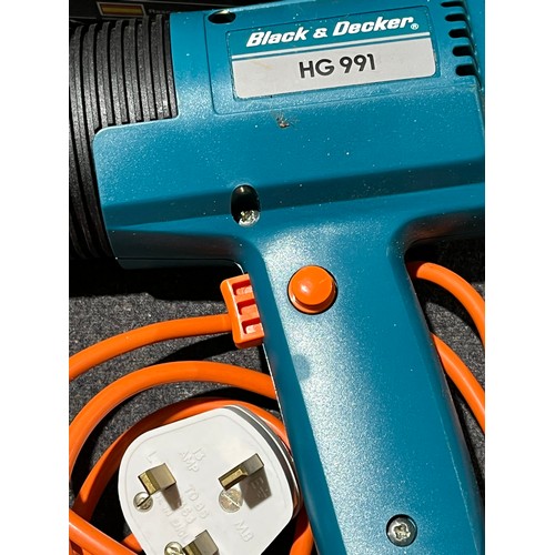 951 - Black & Decker HG 991K Hot Air Paintstripper.