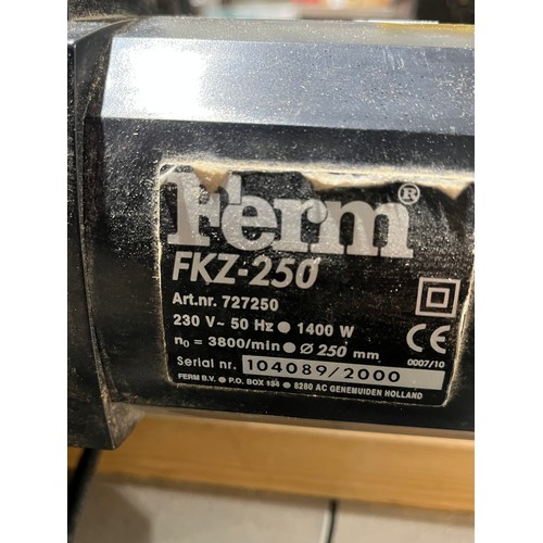 958 - Ferm FKZ-250 chop saw