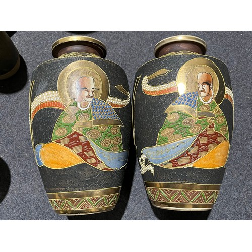 984 - Pair of Signed Satsuma vases