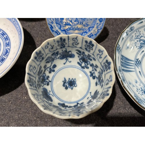 1024 - Collection of oriental bowls. Some with Japanese character marks.