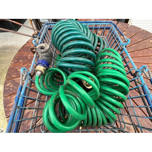 1038 - Quantity of Coiled plastic Water pipe