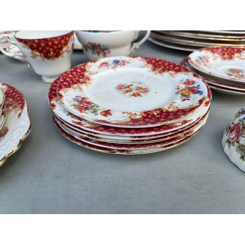 1048 - A collection of Paragon Rockingham, Crown Derby, Romanov cobalt and other chinaware