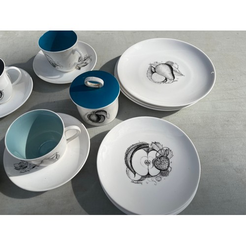 1084 - Susie Cooper Black Fruits Harlequin Coffee Set