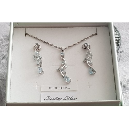 1104 - Silver & Blue Topaz 18