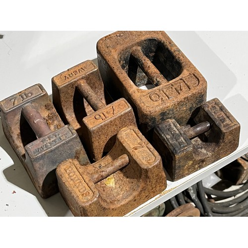 1128 - Collection of cast iron weights