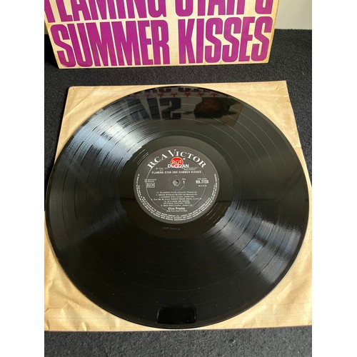 2 - Elvis Flamming Star and Summer Kisses. Mono RD-7723