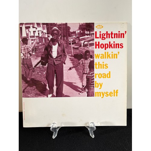 47 - Lightnin' Hopkins. Walkin' this road by myself. CH 256