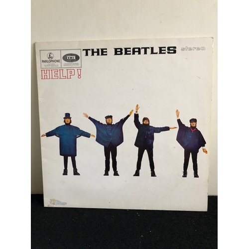 205 - The Beatles. Help. PCS 3071