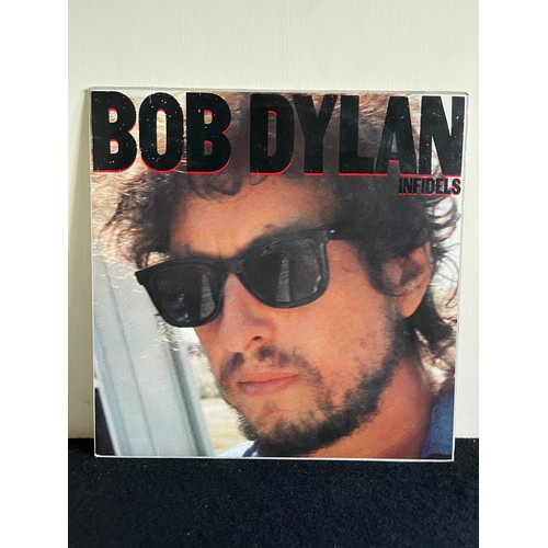 373 - Bob Dylan, infidels. CBS25539