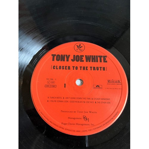 399 - Tony Joe White. Closer to the truth. 511386–1