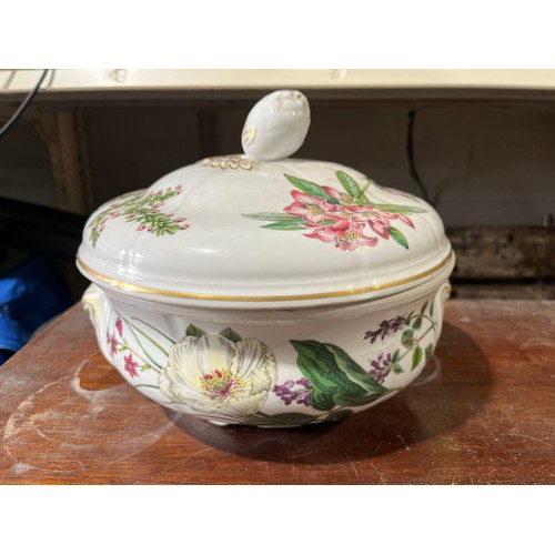 194 - Large Spode Stafford Flowers Vegetable Tureen