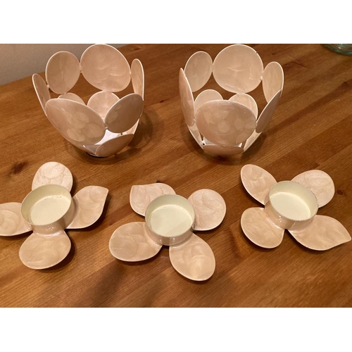 639 - John Rocha Tea light holders in cream