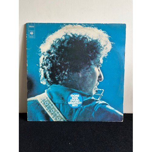 519 - More Bob Dylan, greatest hits. CBS,S67239