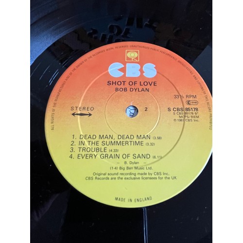 529 - Bob Dylan shot of love. CBS85178