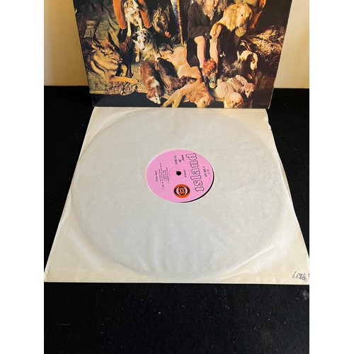 542 - Jethro Tull. This was. Island records, ILPS9085