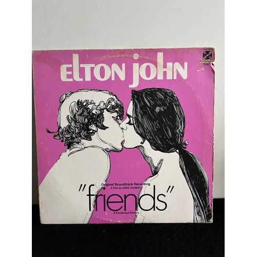 562 - Elton John. Friends, PAS6004