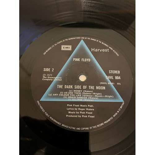 568 - Pink Floyd. The dark side of the moon  SHVL804 Near mint  includes poster and card