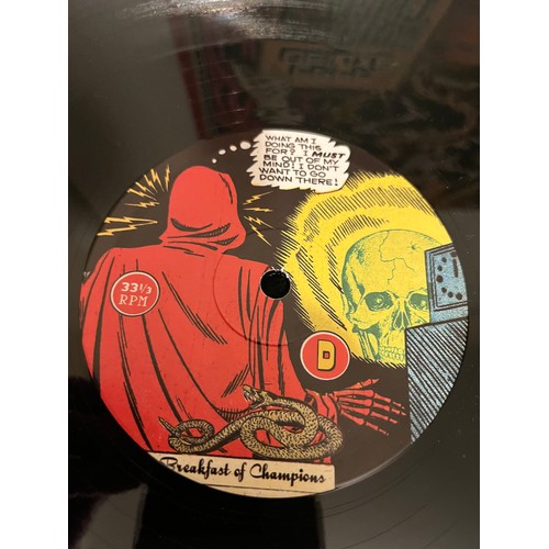 574 - Pepe deluxe. Phantom cabinet  Volume one. RIDLP027