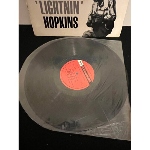 661 - Sam lightnin’ Hopkins. The rooster crowed in England.   M+/Vg   77 LA 12-1