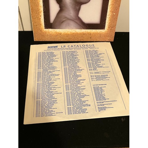 384 - Taj Mahal. Sonet records, SNTF975, stereo