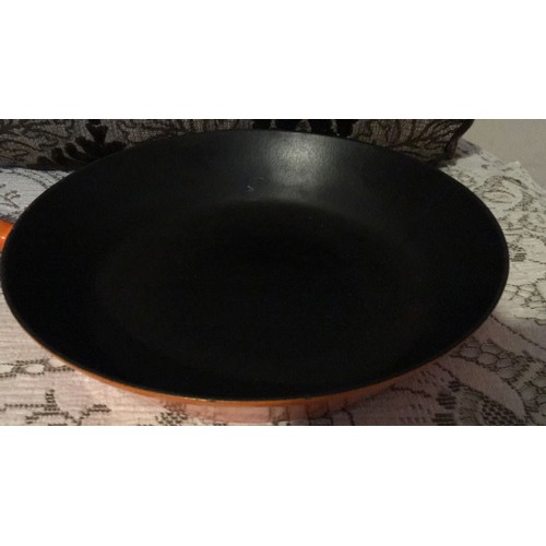 18 - Heavy orange and black. Large range cooker, frying, pan