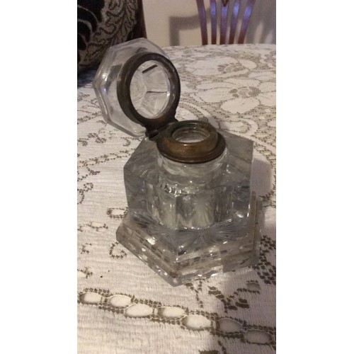 21 - Antique glass, Inkwell